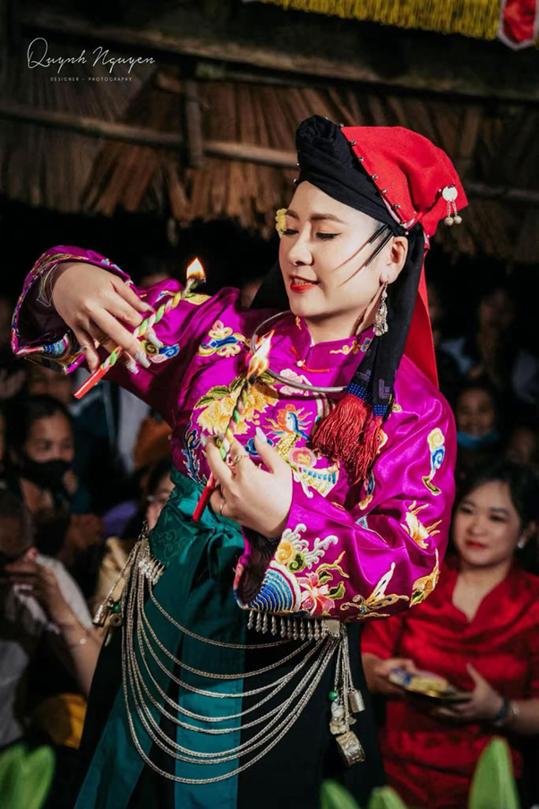 co-dong-trang5-1752218723.png