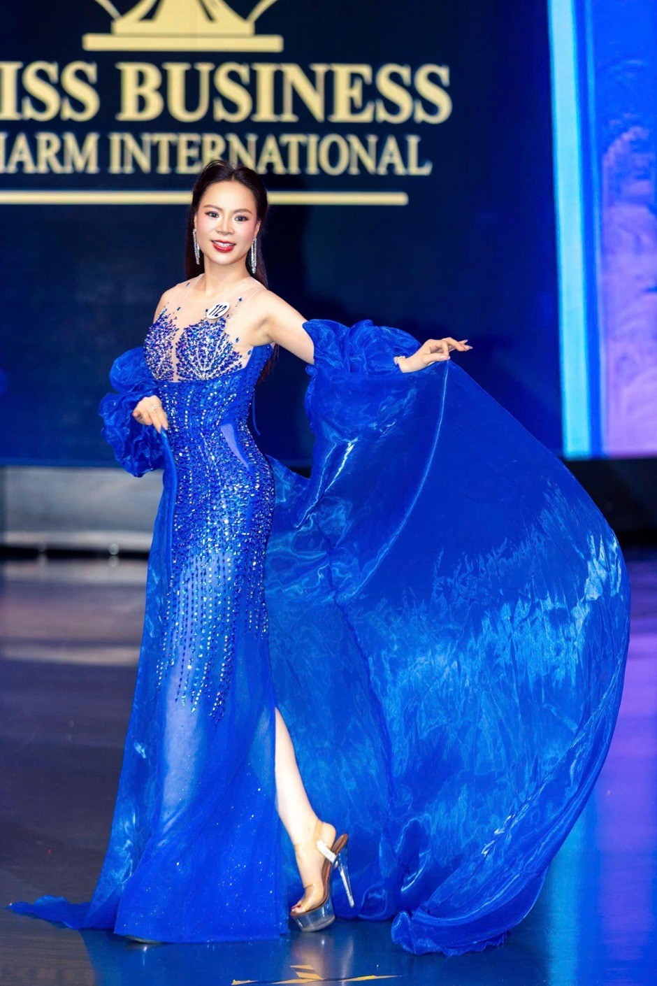 le-thi-huong-hue-3-1758938416.jpg