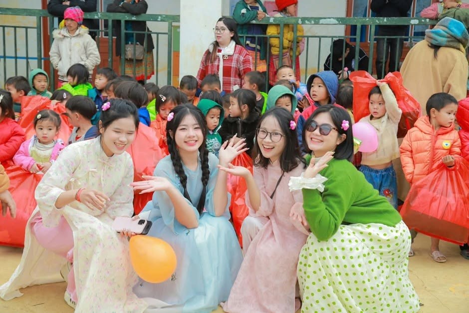 ho-quynh-huong4-1781255114.jpg