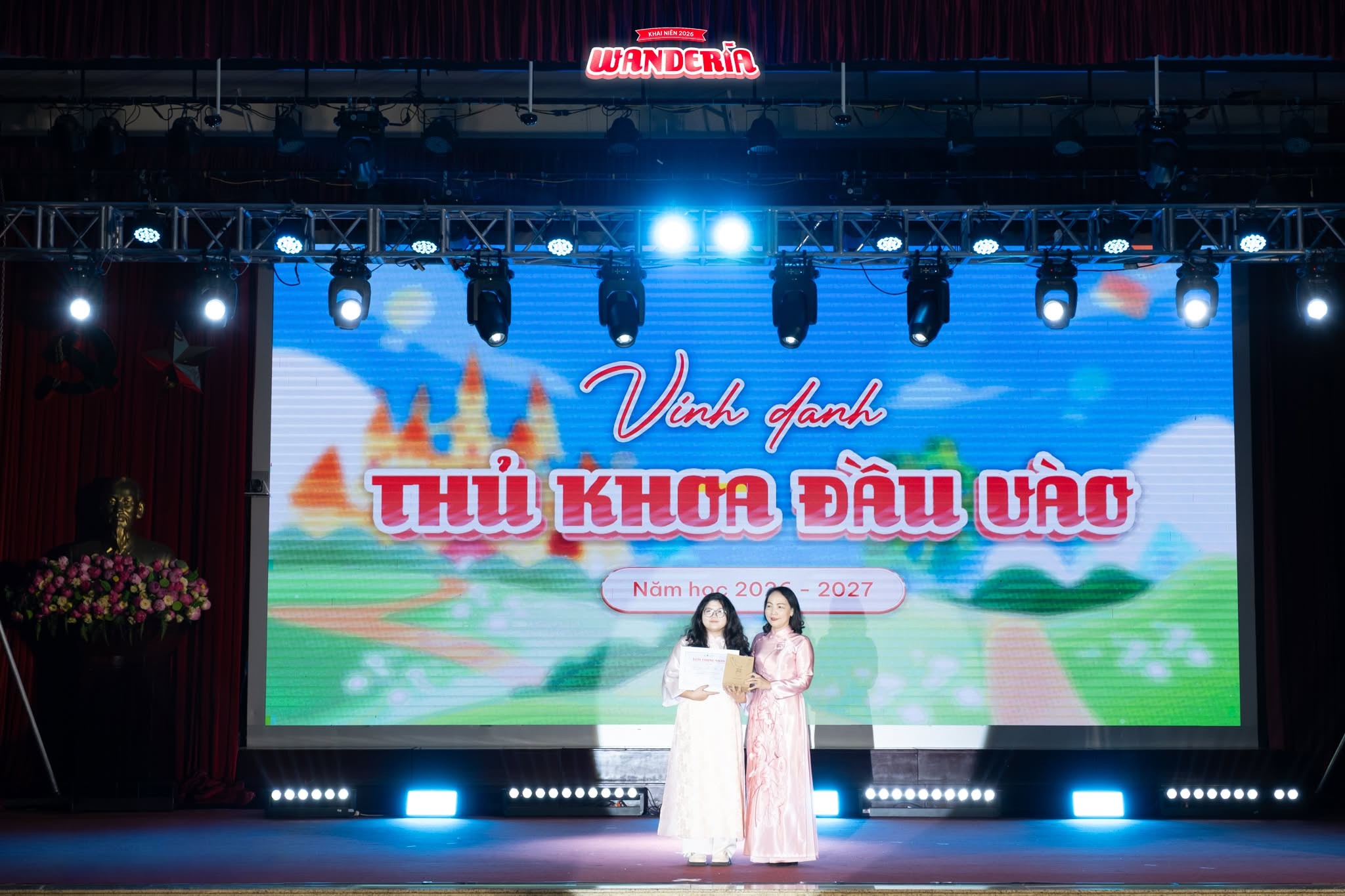 anh-4thumbnail-1792637624.jpg