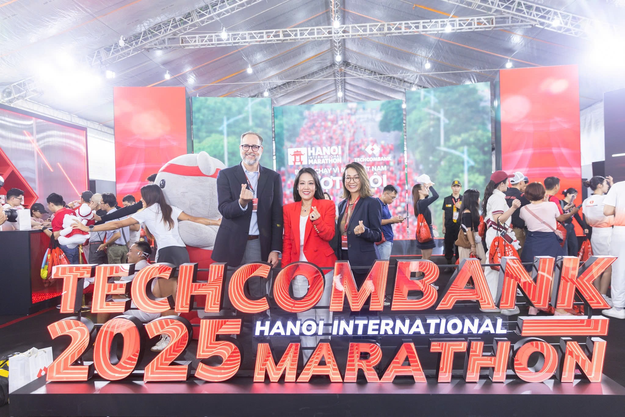 hanh-aopsnh-hap-bao-va-khai-maoc-1-1759502304.jpg