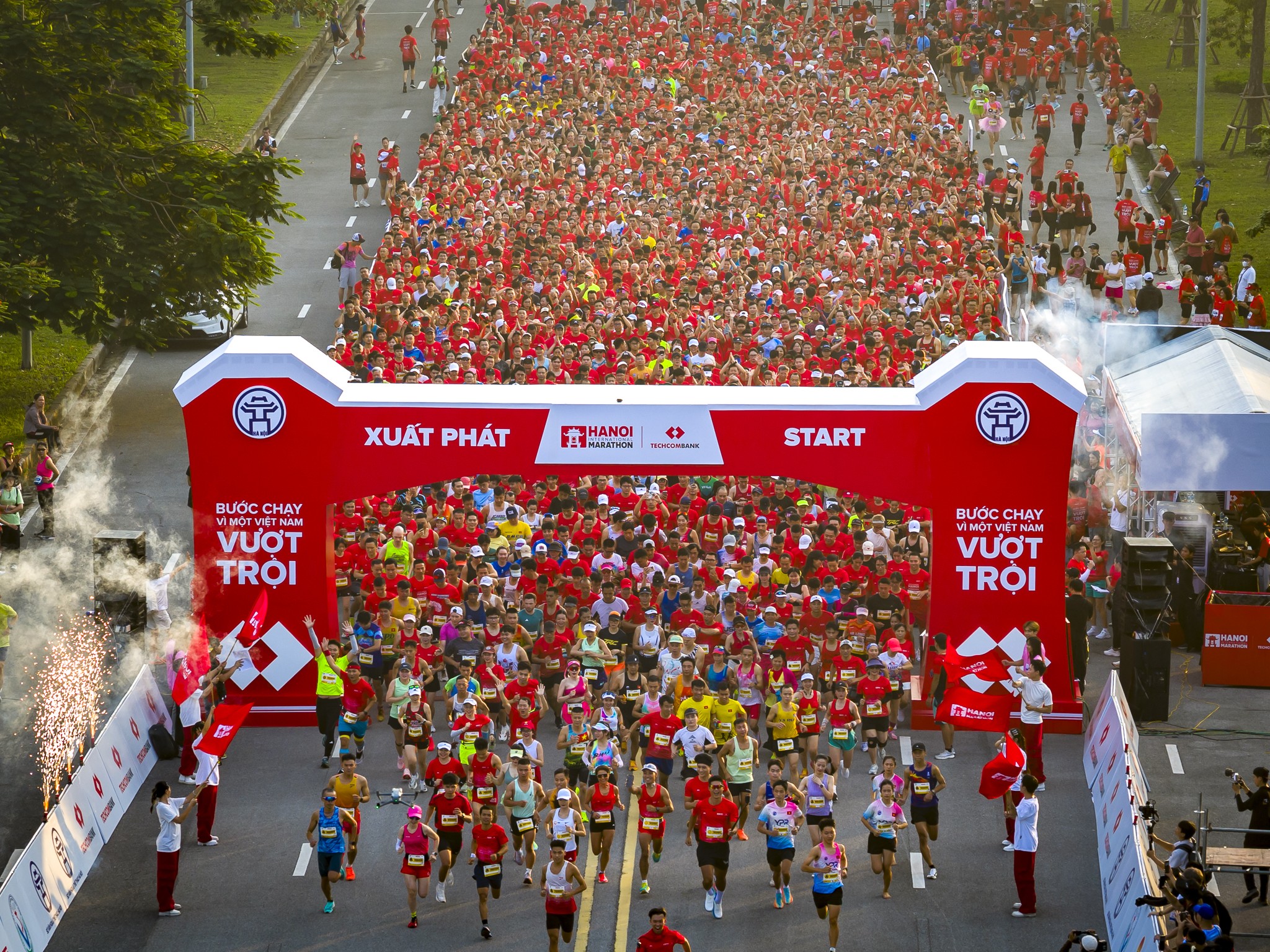 giaopsi-marathon-quac-tao-ha-nai-techcombank-ma1a-tha-4-thu-haot-haen-13000-vav-gaoyenp-gaon-15-laon-so-vai-ma1a-giaopsi-traeac-1759824599.JPG