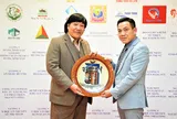 Vinh Coba: Người khai phá ánh sáng trên kính