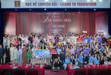 Hơn 200 sinh viên Việt Nam tham gia cuộc thi diễn kịch văn học Hàn Quốc