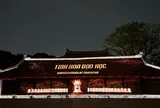 Khi tinh hoa đạo học ngàn năm lan tỏa tới du khách quốc tế trong tour đêm tại Văn Miếu – Quốc Tử Giám