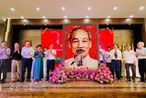 Trường Đại học Kinh doanh và Công nghệ Hà Nội long trọng kỷ niệm 135 năm ngày sinh Chủ tịch Hồ Chí Minh và đón nhận bức chân dung Bác Hồ do Khu Di tích trao tặng