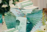 Giữa những ồn ào của thế giới, Cuộc Đối Thoại Trong Khu Vườn Tâm gợi mở hành trình trở về với chính mình