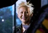 Ricky Star và “Đôi chân đi”: Từ sự nổi loạn đến bản ngã âm nhạc chân thành