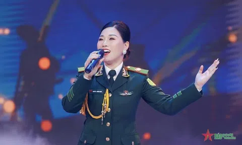 NSƯT Hương Giang: Người giữ lửa cho dòng nhạc cách mạng