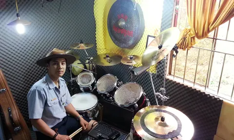 A2 Muzik - Từ nhịp trống xứ đại ngàn đến thương hiệu âm nhạc Toàn Cầu