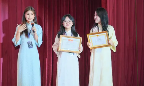 “Cách điệu” Văn hoá - Nghệ thuật truyền thống với hai đội thi Nem Chua và Enchantix