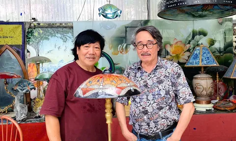 Từ mảnh kính vỡ đến ánh sáng tương lai: Ba mươi lăm năm gìn giữ và phát triển tinh thần tái chế Vinhcoba