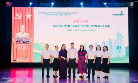 “Vietcombank Sở giao dịch: Xây dựng đạo đức cách mạng của cán bộ, đảng viên – Nền tảng vững chắc cho sự phát triển bền vững của tổ chức”