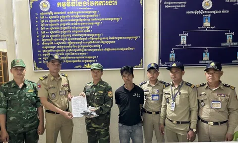 Kẻ gây rối ở TP HCM bị bắt tại một quán cà phê ở Campuchia
