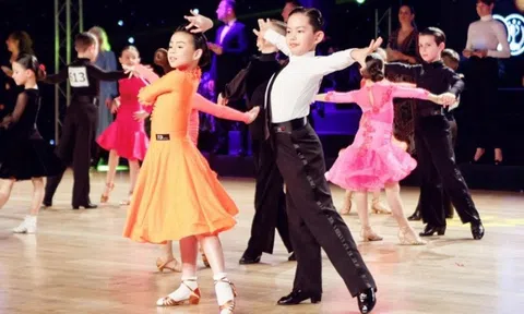 “Ku Bi” con trai Khánh Thi - Phan Hiển lần thứ hai vô địch dancesport thế giới