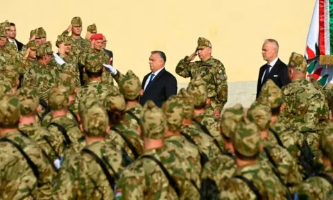 Hungary sẽ tăng chi tiêu quốc phòng nếu xung đột Ukraine kéo sang năm sau