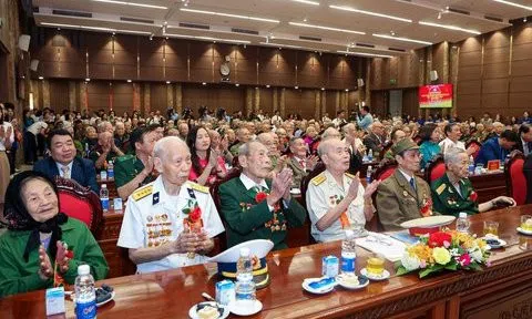 Lãnh đạo Tp.Hà Nội tri ân các chiến sĩ trong chiến dịch Điện Biên Phủ