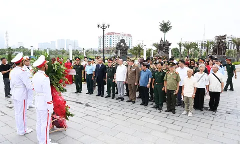 Tưởng niệm các chuyên gia quân sự Cuba hy sinh trong cuộc kháng chiến của nhân dân Việt Nam