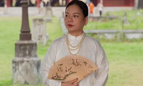 Lê Cao Quỳnh Thư - Đi Qua Những Vùng Đất Lịch Sử Bằng Một Tâm Nguyện Chung