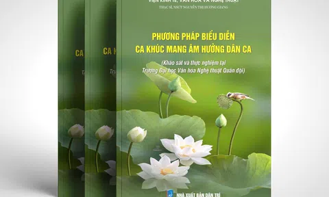 Phương pháp biểu diễn ca khúc mang âm hưởng dân ca: Cuốn sách thứ hai của NSƯT Hương Giang
