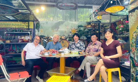 Vinh danh Nghệ nhân Hà Coba – Người sáng tạo nhiều ứng dụng kính nghệ thuật đương đại tại Việt Nam