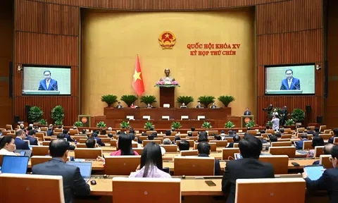 Chủ tịch Quốc hội: "Tinh thần của Hội nghị Diên Hồng năm xưa đã thể hiện tại Hội trường Diên Hồng hôm nay"