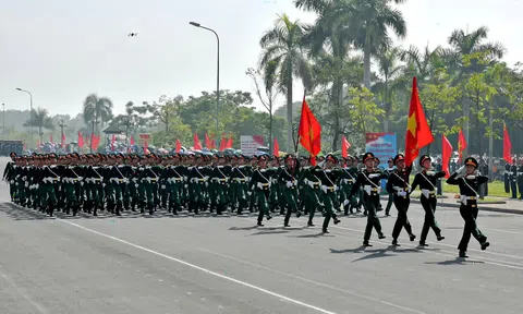 Hợp luyện cụm lần thứ 3: Các khối diễu binh, biễu hành tích cực tập luyện cho nhiệm vụ A80