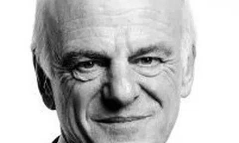 Bác sĩ David Nabarro - người dẫn dắt nỗ lực ứng phó dịch Ebola và COVID-19 của Liên hợp quốc qua đời ở tuổi 75