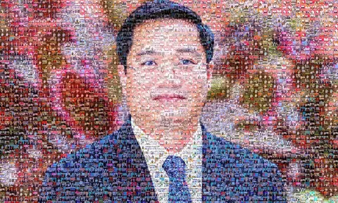 Đức sáng soi đường bền nghiệp lớn - Tâm trong giữ đạo vững càn khôn.