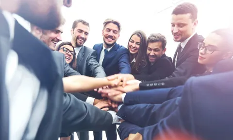 Nghệ thuật “làm giàu” thời hiện đại: Khi tri thức nhường chỗ cho kỹ thuật chốt sale và sự tỉnh thức của nhà đầu tư