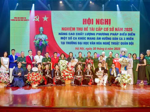 PHOTO: Những hình ảnh ấn tượng tại Hội nghị nghiệm thu đề tài "Nâng cao chất lượng phương pháp biểu diễn ca khúc mang âm hưởng dân ca ba miền tại Trường Đại học Văn hóa Nghệ thuật Quân đội"