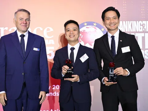 Prudential chinh phục loạt giải thưởng nổi bật nửa đầu năm 2025