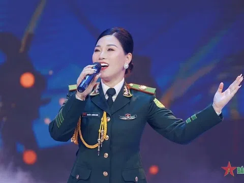 NSƯT Hương Giang: Người giữ lửa cho dòng nhạc cách mạng