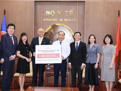 Prudential Việt Nam chung tay khắc phục hậu quả sau mưa lũ, trao gửi yêu thương đến người dân khu vực bị ảnh hưởng