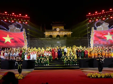 Chương trình nghệ thuật “Sắc Màu Di Sản – Kết Nối Tinh Hoa Toàn Cầu” – Lan tỏa vẻ đẹp của Văn hóa Việt