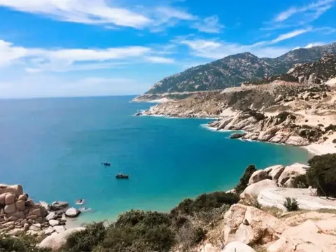 Hành Trình Khám Phá Miền Duyên Hải Nam Trung Bộ: Từ Thành Phố Cam Ranh Đến Vẻ Đẹp Hoang Sơ Của Ninh Thuận