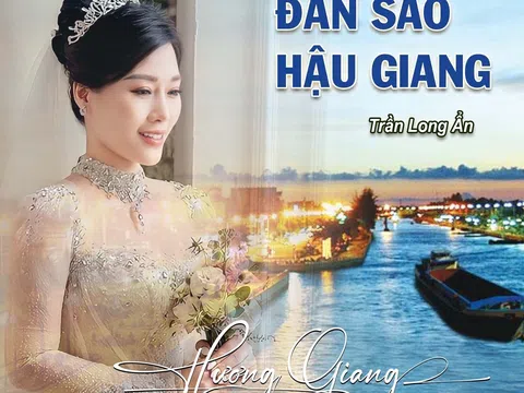 NSƯT Hương Giang thể hiện những ca khúc đi cùng năm tháng