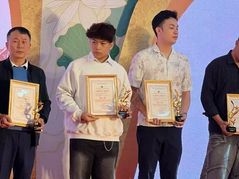 Sơn Coba: Ngọn lửa nhỏ trong xưởng kính lớn và những điều bất ngờ cho giới nghệ nhân Thủ đô
