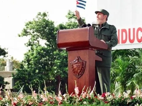Fidel Castro và bản lĩnh kiên cường chèo lái con thuyền cách mạng qua những biến động thời đại (Bài 3)