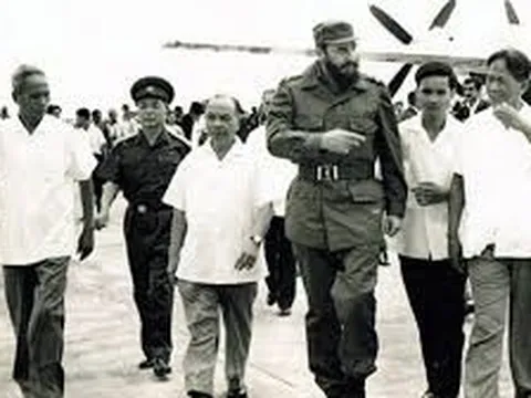 Chuyển thăm Việt Nam đầu tiên của Fidel Castro
