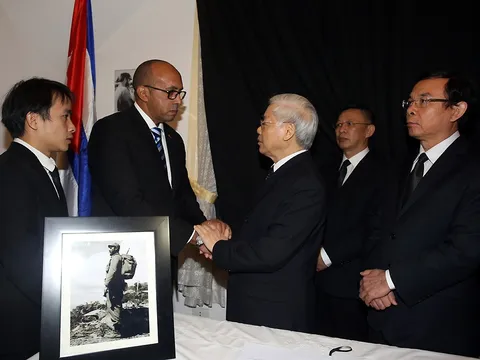 Fidel Castro: Biểu tượng của lòng trung nghĩa và nhịp cầu tri kỷ xuyên đại dương