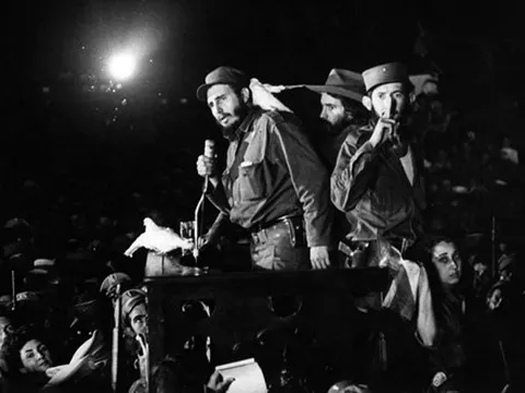 Hình thành tư tưởng và dấn thân chính trị của lãnh tụ Cuba Fidel Castro