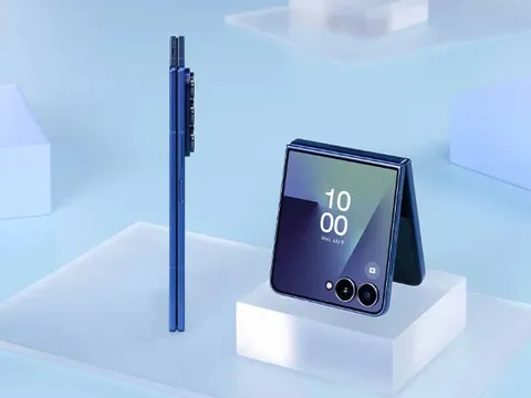 Thiết kế gập vỏ sò vẫn là lý do khiến Galaxy Z Flip 8 đáng chú ý