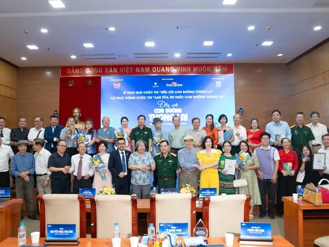 Trao giải Cuộc thi “Đến với Con đường tương lai” và Phát động Cuộc thi “Lan tỏa tri thức Con đường tương lai”