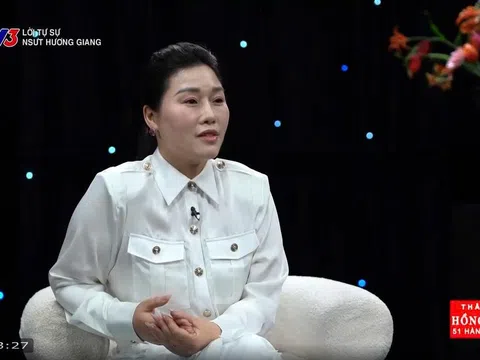 NSƯT Hương Giang: Nữ thượng tá “3 trong 1” – ca sĩ, giảng viên, đạo diễn nghệ thuật