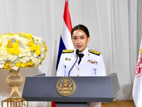 Nữ thủ tướng Thái Lan Paetongtarn Shinawatra bị tạm đình chỉ chức vụ
