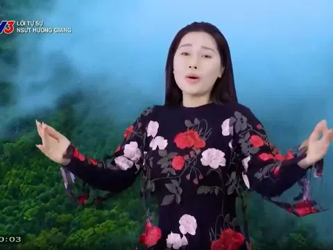Ca hát chỉ với đàn guitar: Bước đi táo bạo của NSƯT Hương Giang trong dân ca đương đại