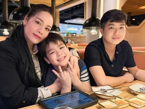 Ca sĩ Nhật Kim Anh và chồng cũ tái ngộ, đưa con trai đi chơi ngày Quốc tế Thiếu nhi
