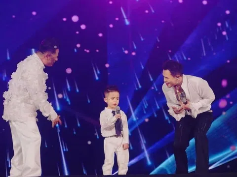 Bằng Kiều gây tranh cãi khi đưa con trai 4 tuổi lên sân khấu concert “Anh trai vượt ngàn chông gai”