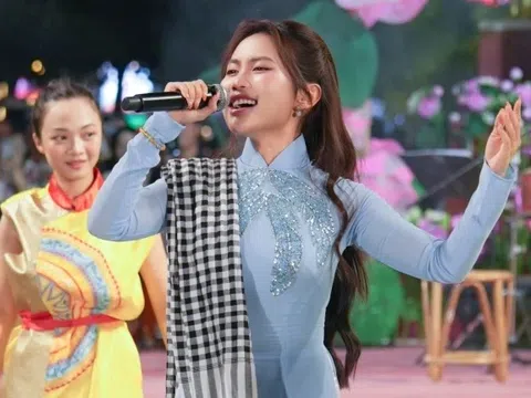 Phương Mỹ Chi và bản lĩnh đối mặt sóng gió tại Sing! Asia
